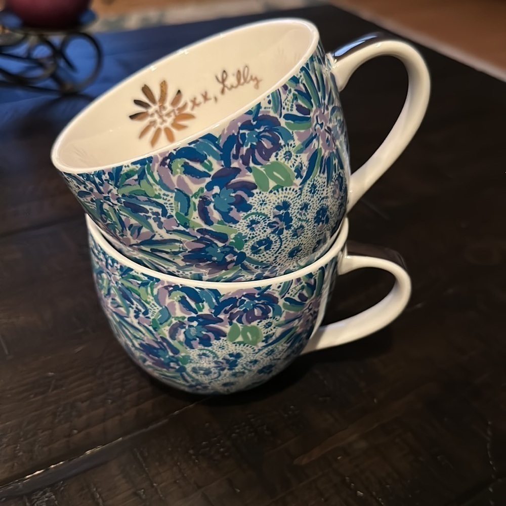 Lilly Pulitzer Tiger XX Lily Blue Floral Two 12oz Coffee Mugs Tea Cups Collector - Picture 16 of 16